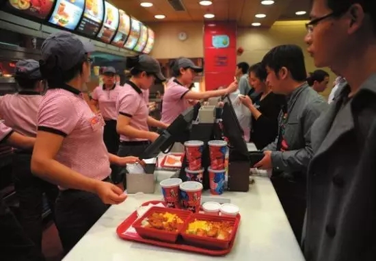 為啥開一家店很賺錢，開三家店反倒不賺錢了？