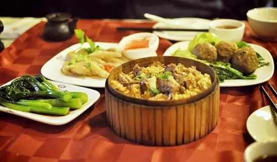 為啥開一家店很賺錢，開三家店反倒不賺錢了？