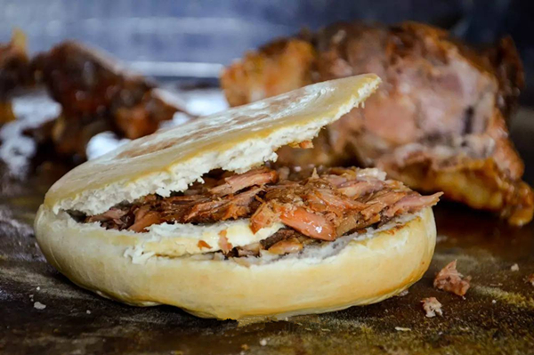 第一次吃西安肉夾饃，如何偽裝成老桿？