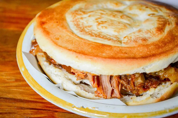 第一次吃西安肉夾饃，如何偽裝成老桿？