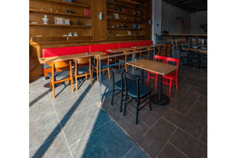 餐廳桌椅擺放_如何把空間最大化利用起來！