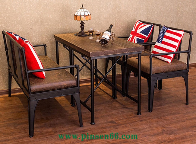 工業(yè)風(fēng)餐桌椅