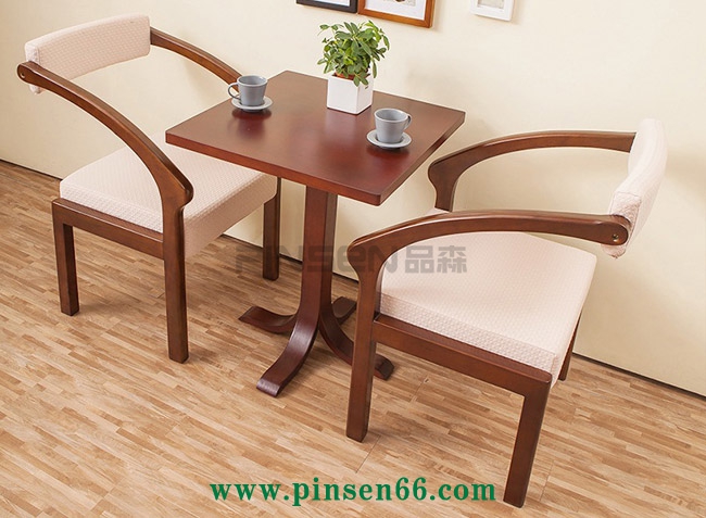 西餐廳實木餐桌椅