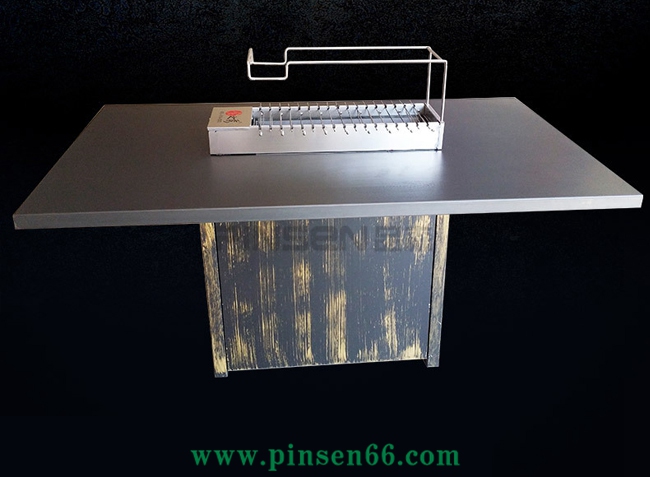 自動翻轉燒烤桌