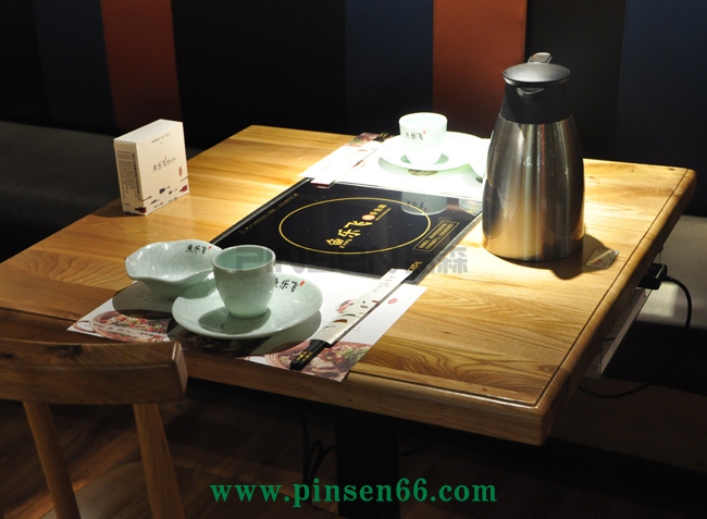 魚樂(lè)飛火鍋店桌椅卡座